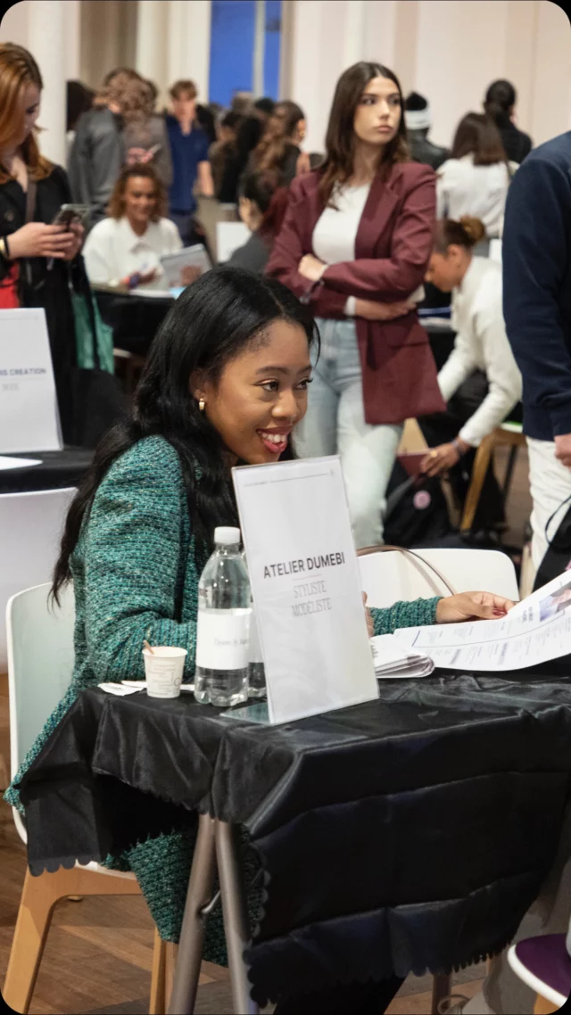 ✨Grand Job Dating 2025 ✨

Le 22 mai dernier, à l’occasion de notre Beauty Full Day, plus de 400 étudiants et 40 entreprises se sont retrouvés pour une journée placée sous le signe des rencontres et des opportunités 💼✨

🎥 Revivez les temps forts de cet événement inoubliable à la magnifique @sallegaveau !

Certains ont même décroché leur alternance ce jour-là 🌟👏

Nous tenons à remercier nos étudiants pour leur présence ainsi que nos entreprises partenaires pour leur temps précieux 🙌

On vous donne rendez-vous l’année prochaine pour une nouvelle édition encore plus belle ! 💥

#recrutement #alternance #beautyfullday #paris #events #luxe #luxury #beauty #beauté #jobdating #recrutement #formationpro #formationprofessionnelle #marketing #commerce #vente #esthetique #coiffure #mode #elyseesmarbeuf #entreprises #instagood #instalike #viral