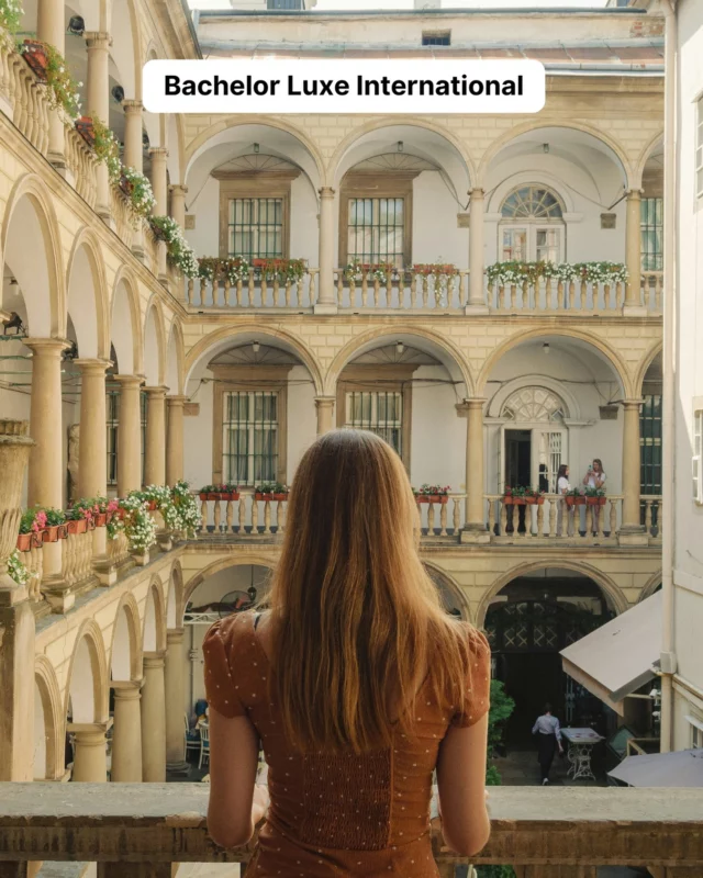 🔎 ZOOM sur notre Bachelor Luxe International ✨🌍

Une formation initiale en 3 ans qui forme les leaders de demain en leur apportant :
✨ une solide culture business
🗣️ des soft skills essentielles
❗️une maîtrise de l’expérience client dans le marketing et le commerce du luxe

Dès la 1ère année, l’international est au cœur du programme :
🌎 1A : stage de 2 mois à l’étranger
🌴 2A : semestre d’études à Miami
✈️ 3A : double voyage d’études (Asie ou Émirats + France)

Inscrivez-vous maintenant, les places sont limitées !

📍 Disponible uniquement sur Paris

Pour en savoir plus ? Prenez rendez-vous avec un conseiller via le lien en bio ! 📞

#bachelorluxe #bachelorluxeinternational #marketing #commerce #experienceclient #internationalexperience#echangeetudiant #business #development #luxe #management #formation #education #ecole #paris #rentréescolaire2025 #elyseesmarbeuf