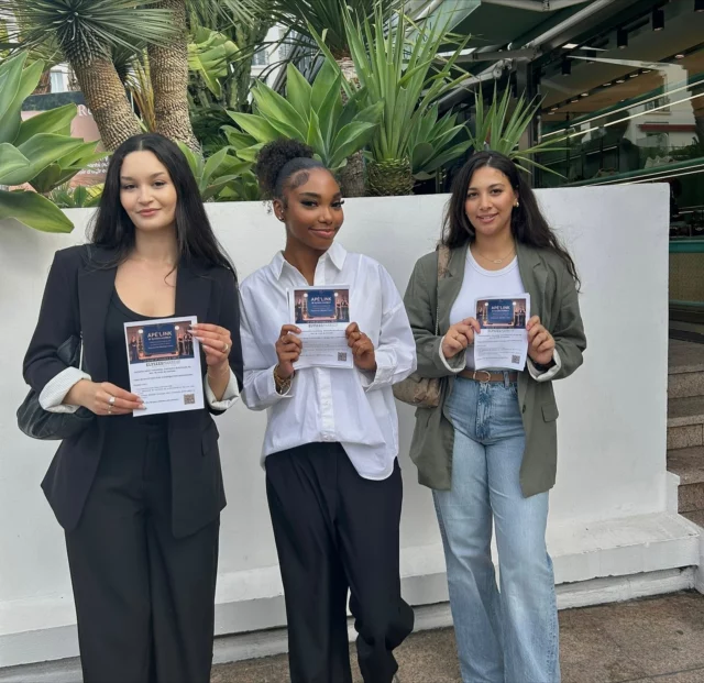 UN HÔTEL 4 ÉTOILES AU CŒUR DE CANNES ✨

Nos étudiants en BTS Tourisme ont découvert l’hôtel 4 étoiles du groupe @okkohotels situé en plein cœur de Cannes.

Une visite enrichissante rythmée par de beaux échanges avec l’équipe de direction de l’établissement.

Une belle source d’inspiration pour nos futurs professionnels du tourisme ! 

#okkohotel#btstourisme#cannes#inspiration#travel#traveling#tourisme#inspiration#buisness#coworking#cannes#elyseesmarbeuf